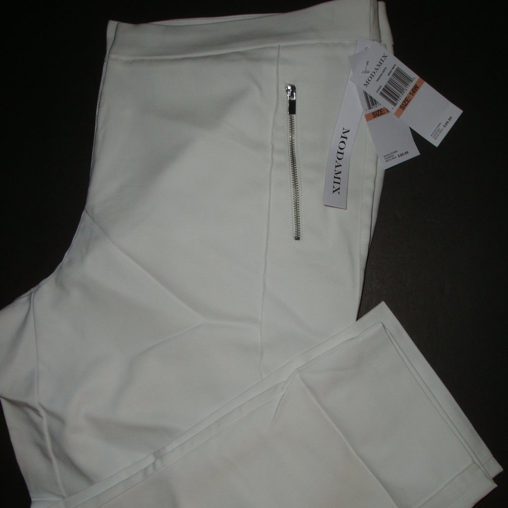 NWT $89 Modamix Crop Pants Bright White Size 14W